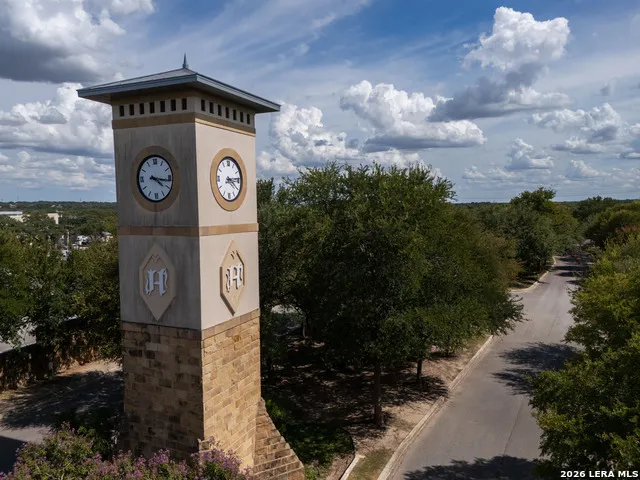 3009 WELLESLEY KY Shavano Park, TX 78231