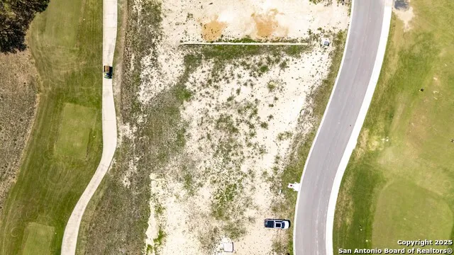 1020 Albatross Kerrville, TX 78028