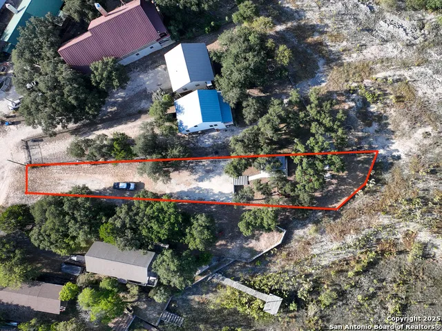 906 Pebble Beach Dr NW Lakehills, TX 78063