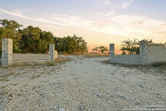 30150 Roadrunner Bulverde, TX 78163