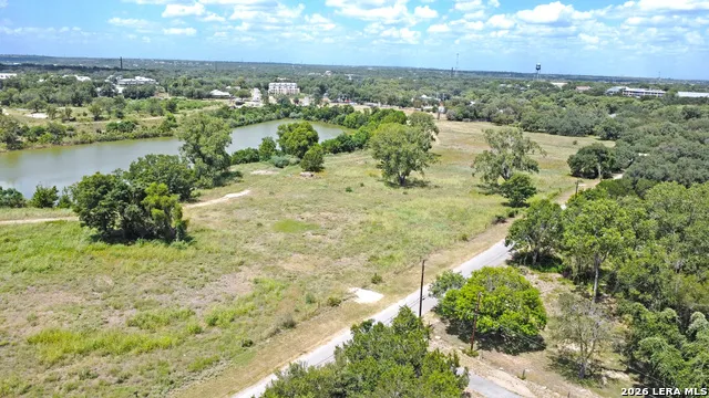 1249 SLEEPY HOLLOW LN New Braunfels, TX 78130