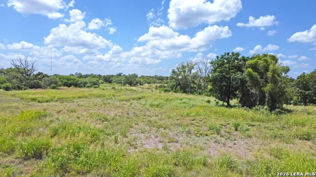1249 SLEEPY HOLLOW LN New Braunfels, TX 78130