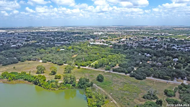 1249 SLEEPY HOLLOW LN New Braunfels, TX 78130