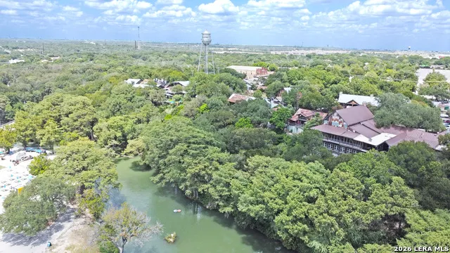 1249 SLEEPY HOLLOW LN New Braunfels, TX 78130