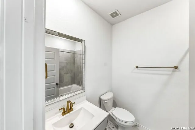 207 Brook Shadow Cibolo, TX 78108