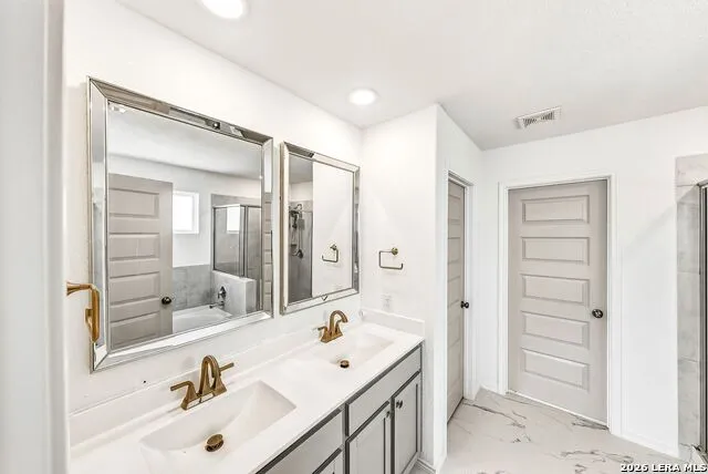 207 Brook Shadow Cibolo, TX 78108