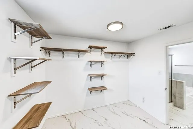 207 Brook Shadow Cibolo, TX 78108