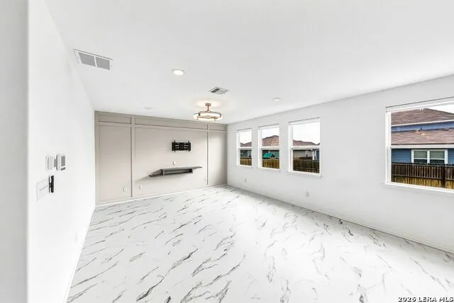 207 Brook Shadow Cibolo, TX 78108