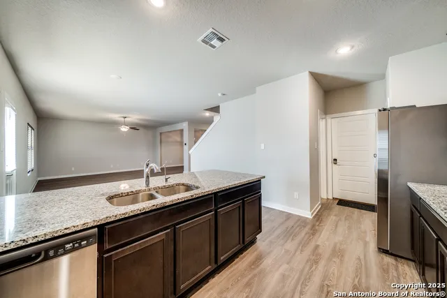 17029 VISTA CV Live Oak, TX 78233