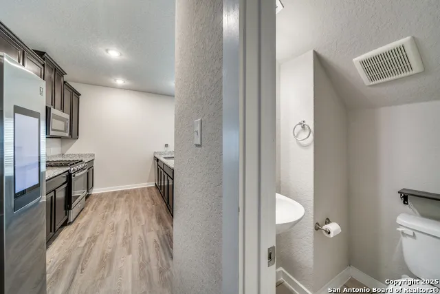 17029 VISTA CV Live Oak, TX 78233