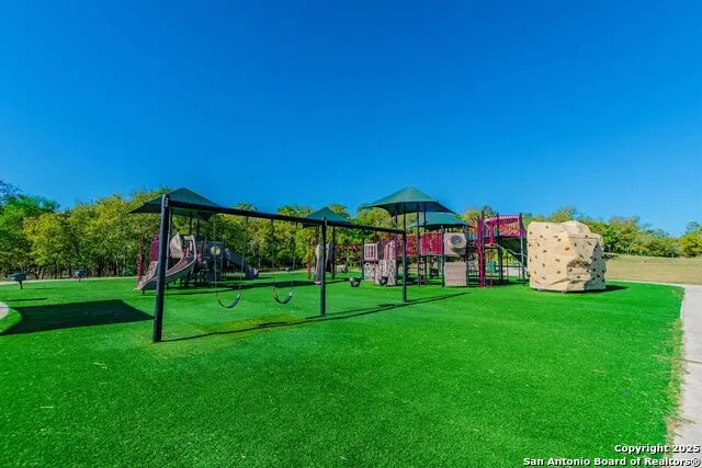 17029 VISTA CV Live Oak, TX 78233