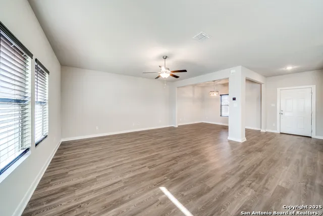 17029 VISTA CV Live Oak, TX 78233