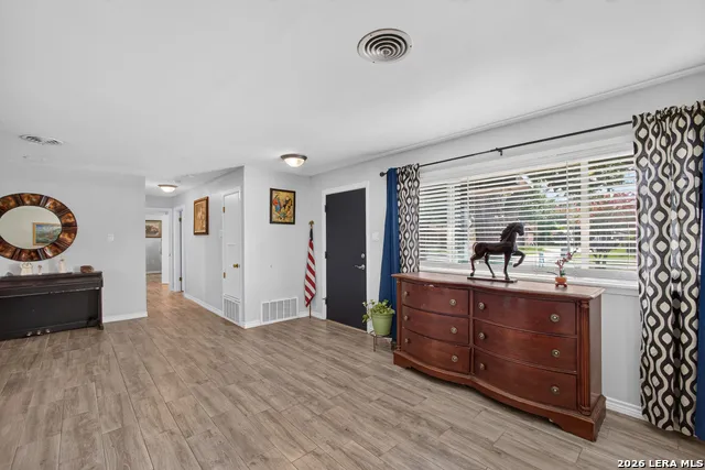 209 GREENLAWN AVE Pleasanton, TX 78064