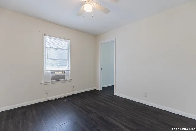 534 WALTON AVE San Antonio, TX 78225