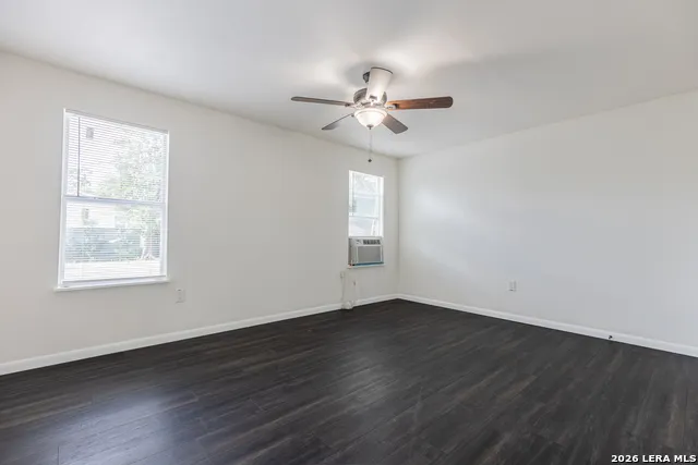 534 WALTON AVE San Antonio, TX 78225
