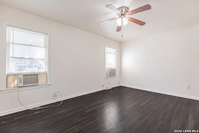 534 WALTON AVE San Antonio, TX 78225