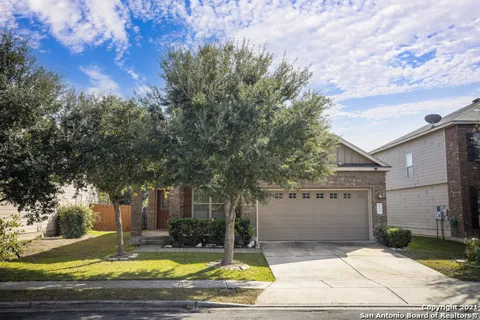 433 STONEBROOK DR