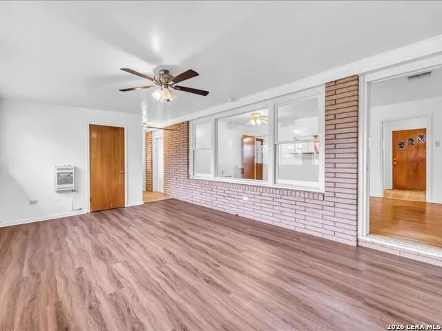 602 C Street Floresville, TX 78114