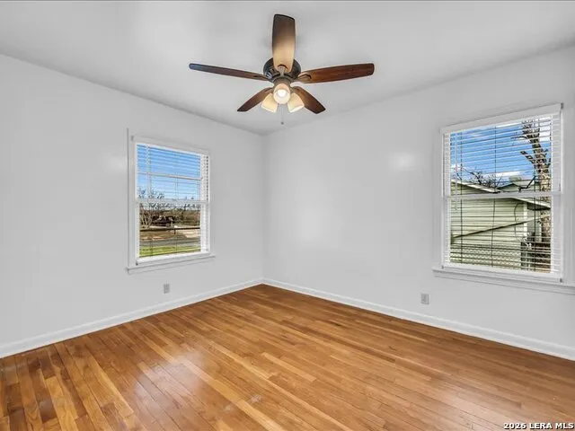 602 C Street Floresville, TX 78114
