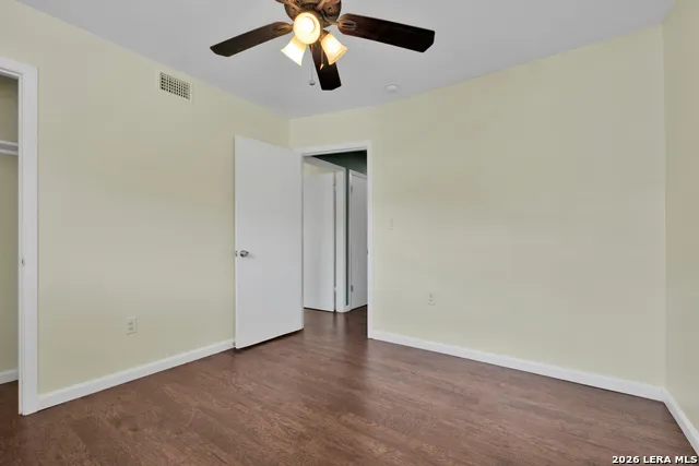 417 E Lindbergh Blvd Universal City, TX 78148