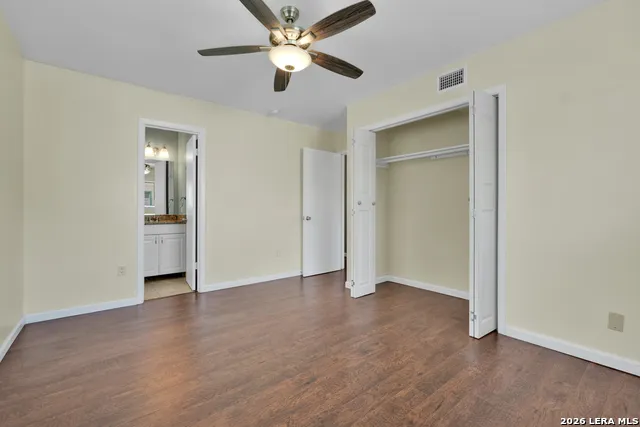 417 E Lindbergh Blvd Universal City, TX 78148