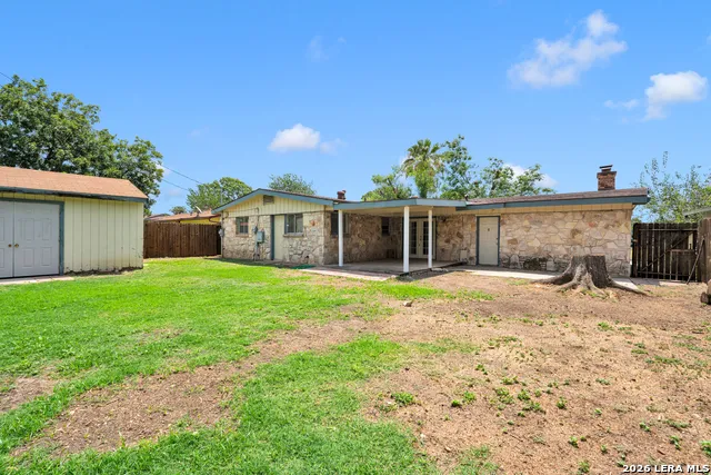 417 E Lindbergh Blvd Universal City, TX 78148
