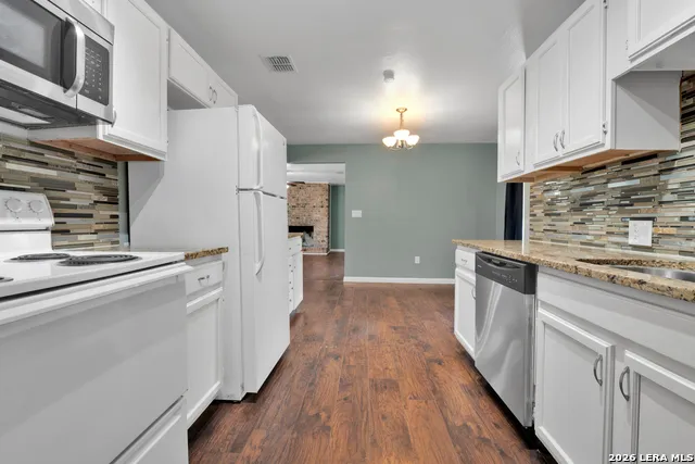 417 E Lindbergh Blvd Universal City, TX 78148