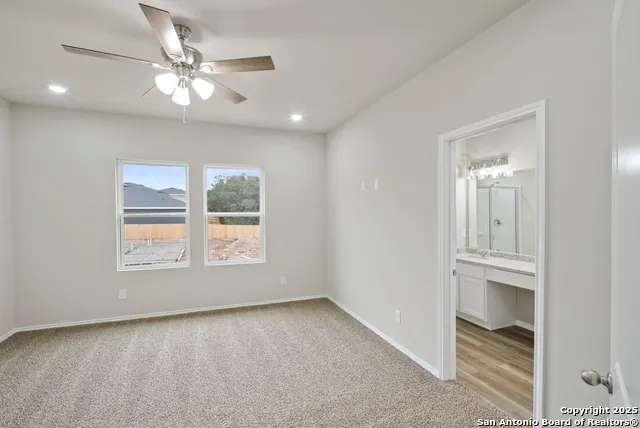 9193 DIETZ ELKHORN RD Unit 31 Boerne, TX 78015