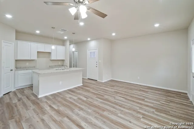 9193 DIETZ ELKHORN RD Unit 31 Boerne, TX 78015