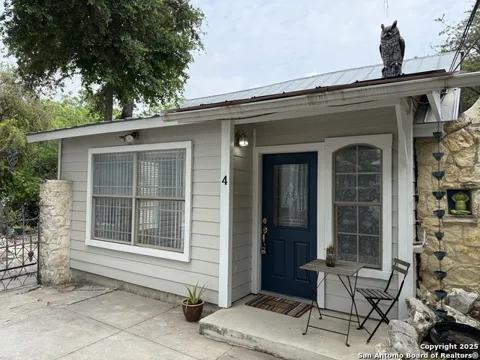 423 W CRAIG PL Unit 4