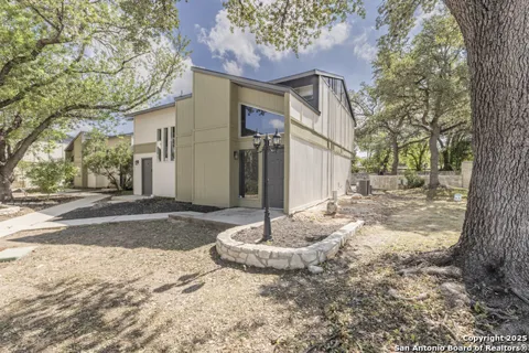 100 LORENZ RD Unit 101