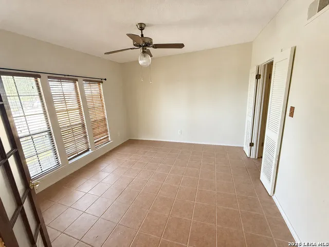 17319 Antlers Cv Helotes, TX 78023