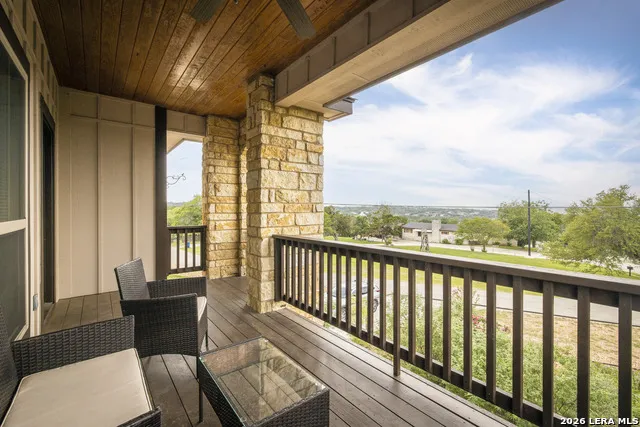 618 Wagon Wheel Dr Canyon Lake, TX 78133