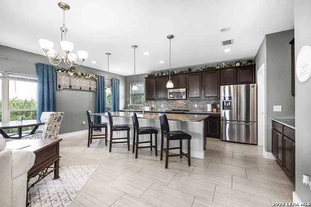 618 Wagon Wheel Dr Canyon Lake, TX 78133