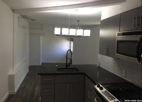 100 DINN DR Unit 6