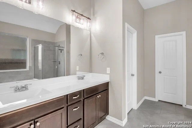 10423 MONICAS CRK Schertz, TX 78154