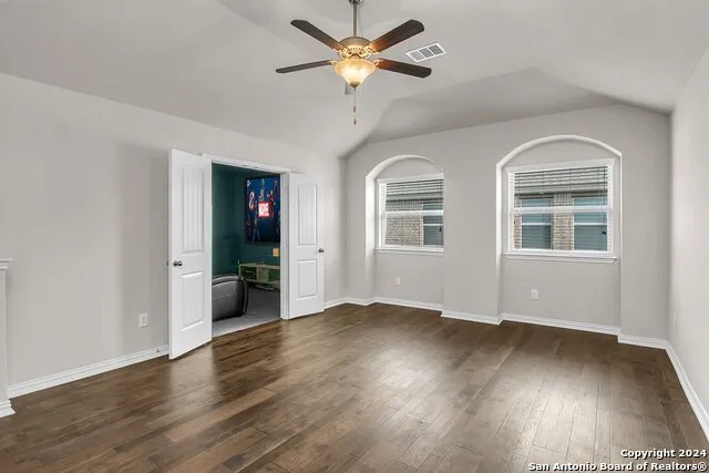 10423 MONICAS CRK Schertz, TX 78154