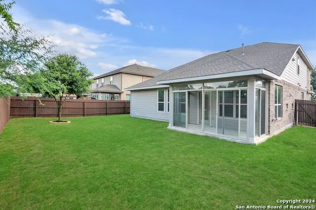 10423 MONICAS CRK Schertz, TX 78154