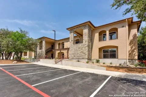4847 Brandeis Unit 3103