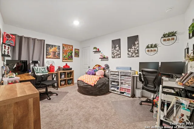 5875 COAHULIA RDG Seguin, TX 78155