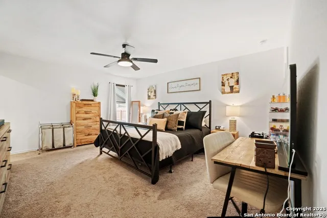 5875 COAHULIA RDG Seguin, TX 78155