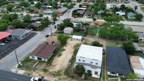 1825 El Indio Hwy