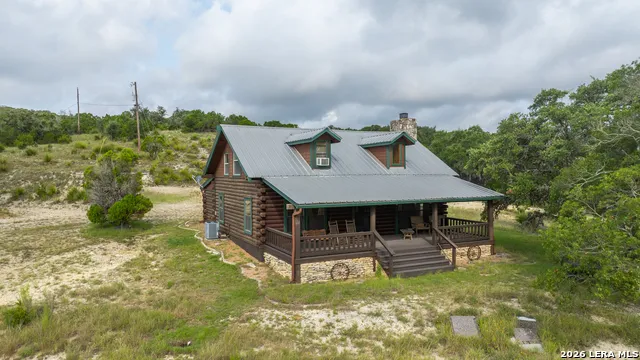 900 Lehmann Dr Center Point, TX 78010