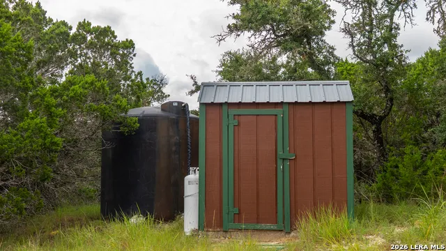 900 Lehmann Dr Center Point, TX 78010
