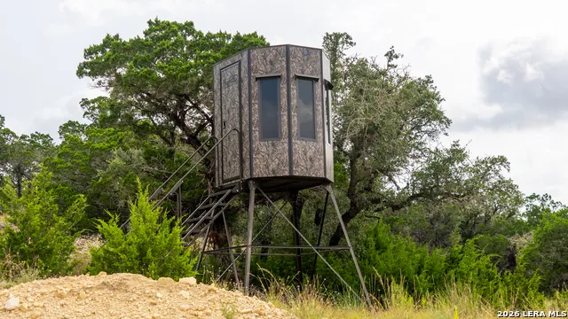 900 Lehmann Dr Center Point, TX 78010