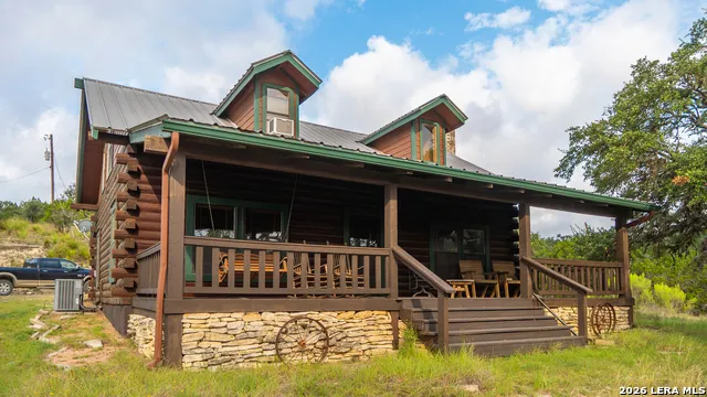 900 Lehmann Dr Center Point, TX 78010