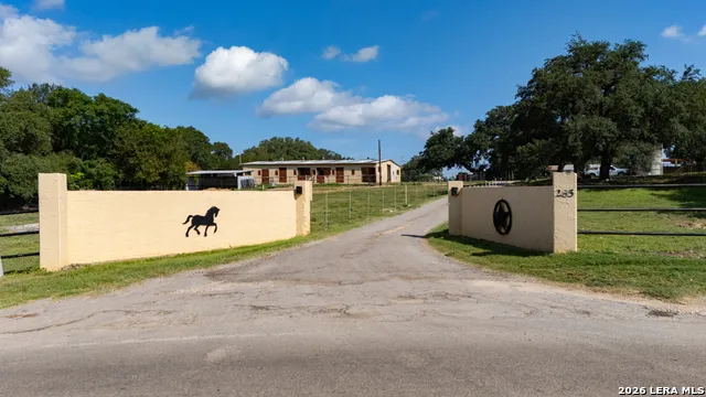 285 OBST RD Bulverde, TX 78163