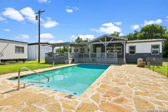 285 OBST RD Bulverde, TX 78163