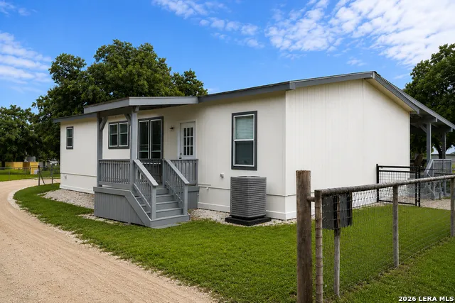 285 OBST RD Bulverde, TX 78163