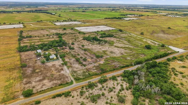 1539 County Road 188 Karnes City, TX 78118